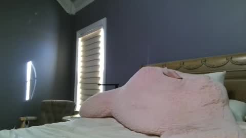 LisaisLuscious online show from 02/06/26, 03:59