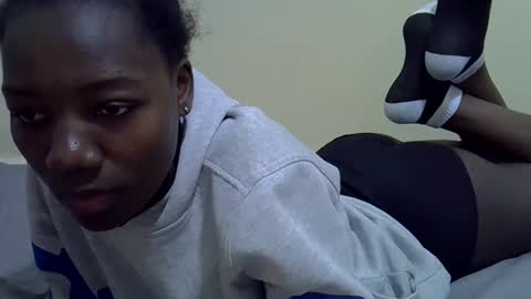 Snapshot of sexyghurl12 chatting on 10/04/25, 06:22 sexyghurl12 online show from 10/04/25, 06:22