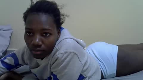 Snapshot of sexyghurl12 chatting on 10/05/25, 06:34 sexyghurl12 online show from 10/05/25, 06:34