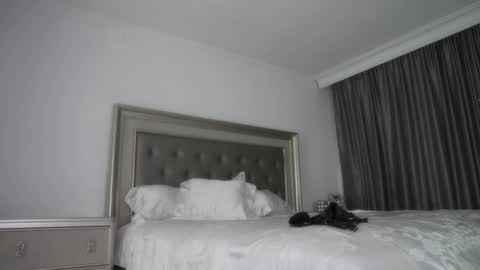 Snapshot of sexygirlforyouuu chatting on 01/16/25, 08:22 Vanessa  online show from 01/16/25, 08:22