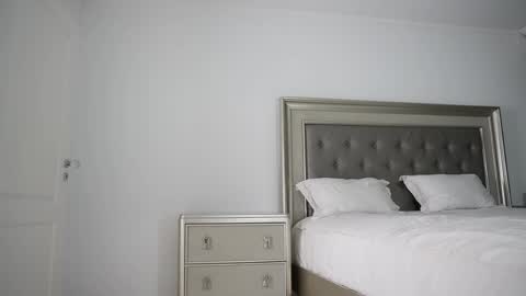 Snapshot of sexygirlforyouuu chatting on 02/14/25, 05:19 Vanessa  online show from 02/14/25, 05:19