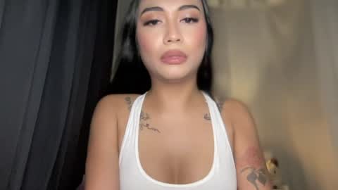 Snapshot of sexygoddessappira chatting on 06/10/26, 05:34 sexygoddessappira online show from 06/10/26, 05:34