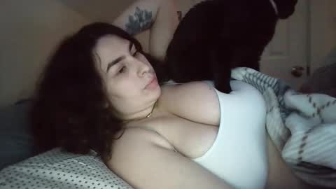 Snapshot of sexygoddesslizaaa chatting on 05/01/26, 11:31 ETERNAL GODDESS WOMAN online show from 05/01/26, 11:31