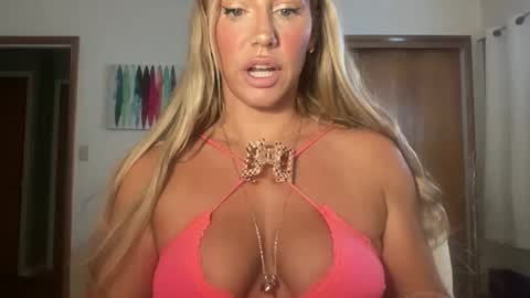 Snapshot of sexygoodvibebabe69 chatting on 06/11/26, 08:01 Ashley Love online show from 06/11/26, 08:01