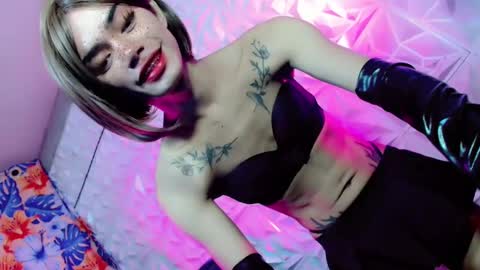 Snapshot of sexyhotbabe18 chatting on 02/28/25, 07:25 sexyhotbabe18 online show from 02/28/25, 07:25