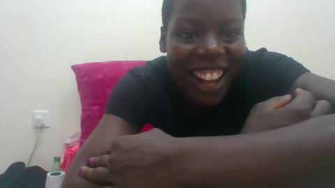 Snapshot of sexyhotgal4 chatting on 09/25/25, 09:46 MARGARET online show from 09/25/25, 09:46