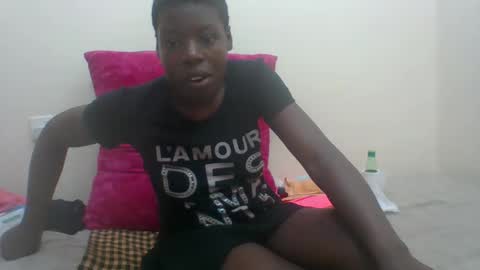 Snapshot of sexyhotgal4 chatting on 09/27/25, 11:48 MARGARET online show from 09/27/25, 11:48