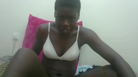 Snapshot of sexyhotgal4 chatting on 10/01/25, 12:49 MARGARET online show from 10/01/25, 12:49