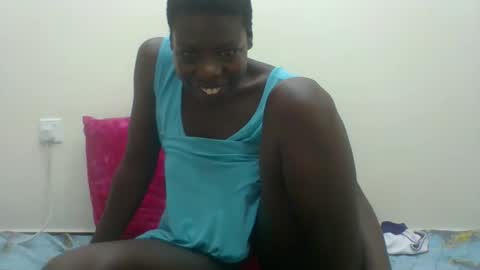 Snapshot of sexyhotgal4 chatting on 10/08/25, 12:08 MARGARET online show from 10/08/25, 12:08