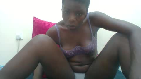 Snapshot of sexyhotgal4 chatting on 10/13/25, 06:02 MARGARET online show from 10/13/25, 06:02