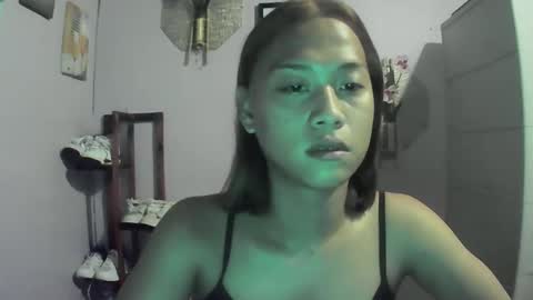 Snapshot of sexyhotrachelle chatting on 12/10/24, 05:17 Rachelle online show from 12/10/24, 05:17