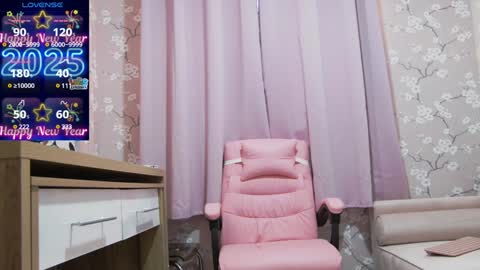 Snapshot of sexyhottease69 chatting on 01/02/25, 10:37 Flavia online show from 01/02/25, 10:37