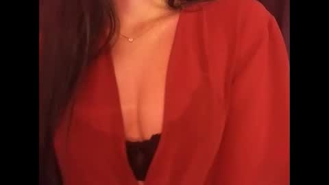 Snapshot of sexyideusa chatting on 12/23/24, 04:06 Sexy online show from 12/23/24, 04:06