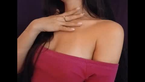 Snapshot of sexyideusa chatting on 12/28/24, 06:18 Sexy online show from 12/28/24, 06:18