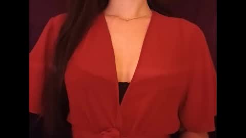 Snapshot of sexyideusa chatting on 01/06/25, 12:05 Sexy online show from 01/06/25, 12:05