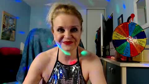 Jenny online show from 10/10/25, 07:46