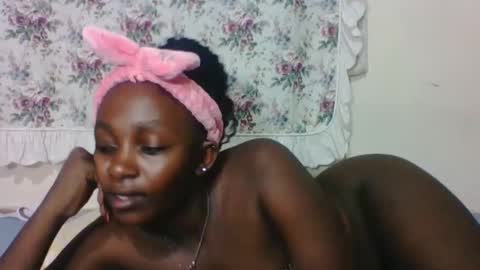 Snapshot of sexyjoane chatting on 02/07/25, 04:46 JOAN online show from 02/07/25, 04:46