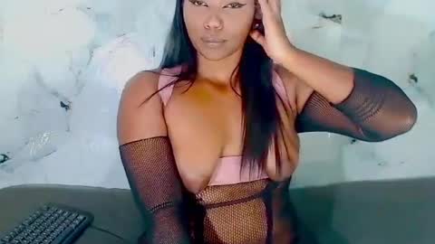 Snapshot of sexykitten147 chatting on 06/30/26, 02:01 SexyKitten147 online show from 06/30/26, 02:01