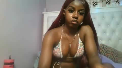 Snapshot of sexykitten200 chatting on 04/19/26, 03:22 SexyKitty online show from 04/19/26, 03:22