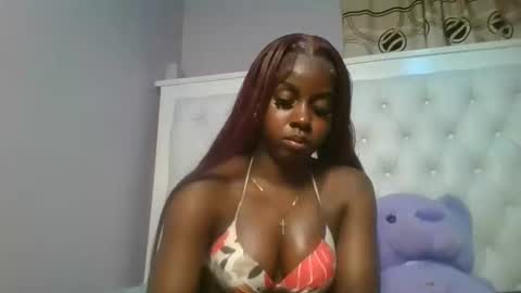 Snapshot of sexykitten200 chatting on 04/25/26, 05:10 SexyKitty online show from 04/25/26, 05:10