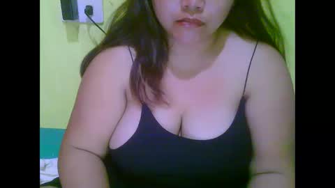 Snapshot of sexykittymom chatting on 04/19/26, 06:10 sexykittymom online show from 04/19/26, 06:10