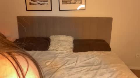 arya online show from 11/19/25, 12:21