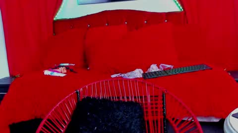 Snapshot of sexylaurita4u chatting on 01/23/25, 03:11 laura online show from 01/23/25, 03:11