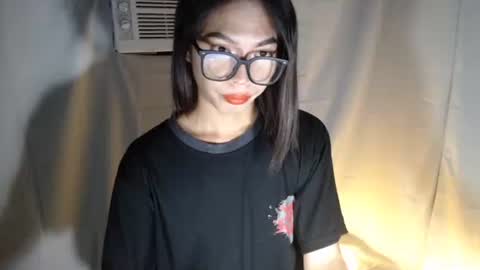 Snapshot of sexylaylia chatting on 10/26/25, 06:52 Laylia3 online show from 10/26/25, 06:52