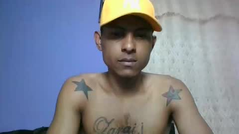 Snapshot of sexyleon69 chatting on 03/04/25, 05:21 Sexy leon online show from 03/04/25, 05:21