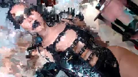 Snapshot of sexylusty2258 chatting on 01/10/25, 03:39 Queen Sofia online show from 01/10/25, 03:39