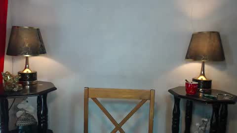 Snapshot of sexylusty2258 chatting on 04/10/26, 02:06 Queen Sofia online show from 04/10/26, 02:06