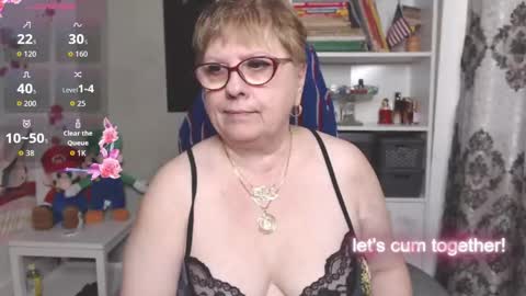 Snapshot of sexylynette4u chatting on 03/05/26, 09:27 sexylynette4u online show from 03/05/26, 09:27
