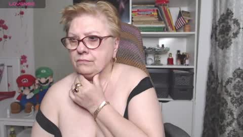 Snapshot of sexylynette4u chatting on 05/01/26, 09:58 sexylynette4u online show from 05/01/26, 09:58