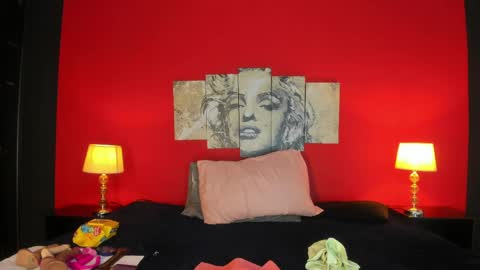 Snapshot of sexymaduraluciana chatting on 04/13/26, 06:35 Luciana online show from 04/13/26, 06:35
