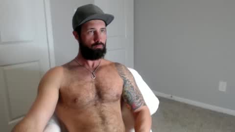 Snapshot of sexymanmk26 chatting on 02/05/25, 04:03 lets go private  im ready to play pvt cum online show from 02/05/25, 04:03