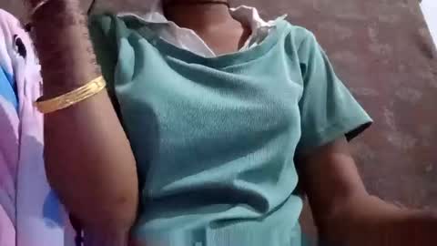 Snapshot of sexymaya8642 chatting on 10/16/25, 12:44 sexymaya8642 online show from 10/16/25, 12:44