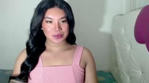 Snapshot of sexymika_xoxo chatting on 10/21/25, 05:52 Mika online show from 10/21/25, 05:52