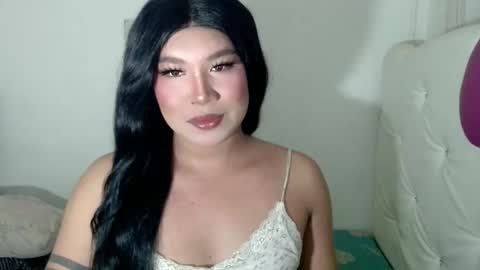 Snapshot of sexymika_xoxo chatting on 11/05/25, 04:51 Mika online show from 11/05/25, 04:51