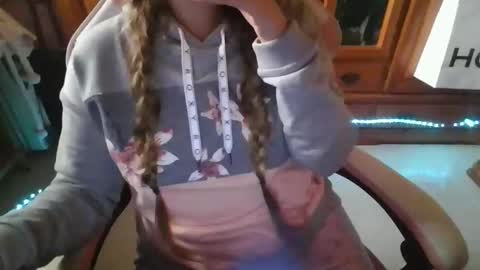 sexymisss24 online show from 11/15/25, 11:07