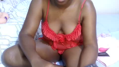 Snapshot of sexymompie chatting on 12/28/24, 09:30 CANDY online show from 12/28/24, 09:30