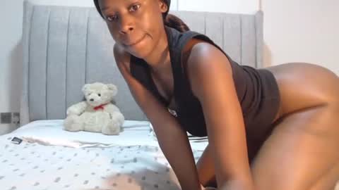 Snapshot of sexymonalisa1 chatting on 10/01/25, 03:12 sexymonalisa1 online show from 10/01/25, 03:12