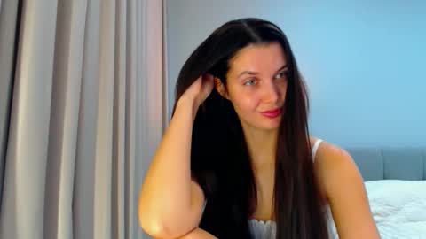 Snapshot of sexymymeow chatting on 12/15/25, 06:06 SexyMyMeow online show from 12/15/25, 06:06