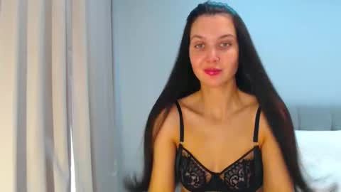 Snapshot of sexymymeow chatting on 05/17/26, 05:16 SexyMyMeow online show from 05/17/26, 05:16
