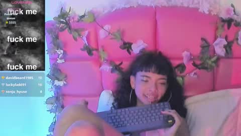 Snapshot of sexynaf chatting on 10/28/25, 07:23 N A F online show from 10/28/25, 07:23