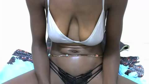 Snapshot of sexynana2001 chatting on 04/13/26, 01:38 sexynana2001 online show from 04/13/26, 01:38