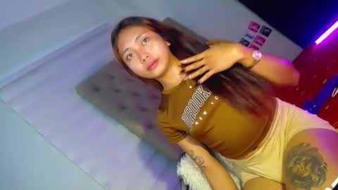 Snapshot of sexynaughtymorena chatting on 10/29/25, 08:16 REA online show from 10/29/25, 08:16