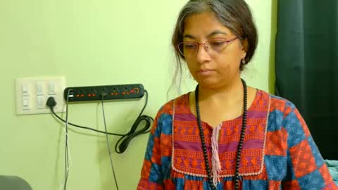 Snapshot of sexyniharika chatting on 09/27/25, 05:01 Niharika online show from 09/27/25, 05:01