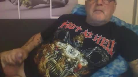 Snapshot of sexypaa chatting on 01/21/25, 07:50 sexypaa online show from 01/21/25, 07:50