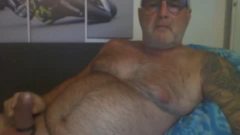 Snapshot of sexypaa chatting on 02/22/25, 10:42 sexypaa online show from 02/22/25, 10:42