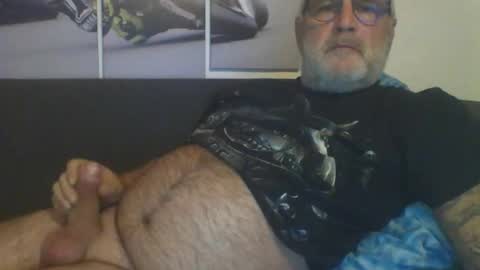 Snapshot of sexypaa chatting on 03/01/25, 08:42 sexypaa online show from 03/01/25, 08:42